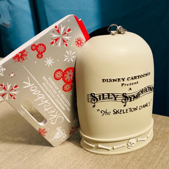 NWT Disney Skeleton Dance Silly Symphony Christmas Ornament Sketchbook NWT - Picture 2 of 6